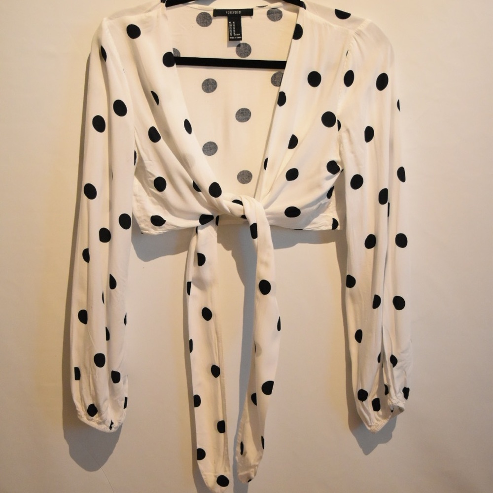 White polka dots crop blouse